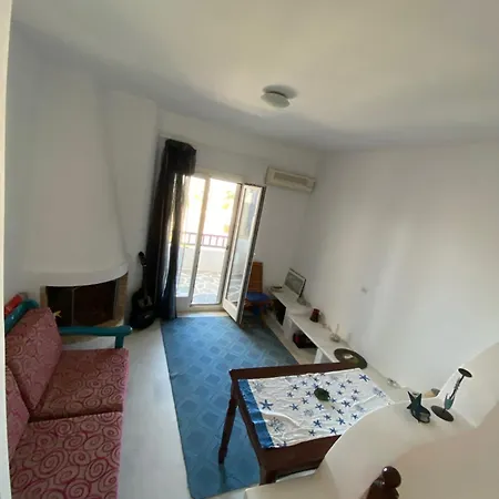 بيت للعطل Julia's Maisonnette